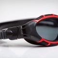 Zoggs predator flex polarized czerwone regulacja.jpg
