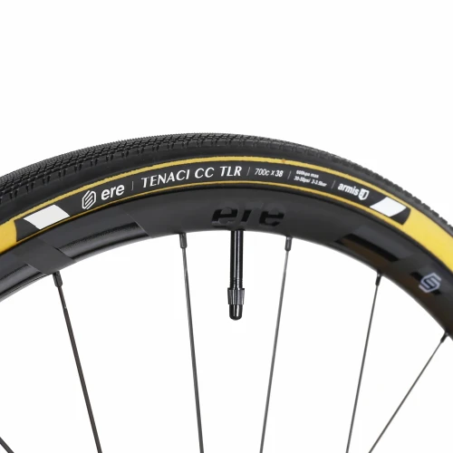 Przejdź do produktu Ere Research opona szosa gravel Tenaci CC 700x38 TLR 220TPI skinwall